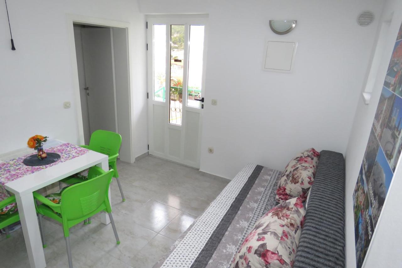 Apartments Caleta Baska Voda Exterior photo